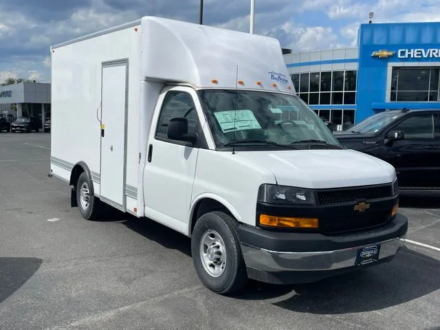2025 Chevrolet Express Cutaway