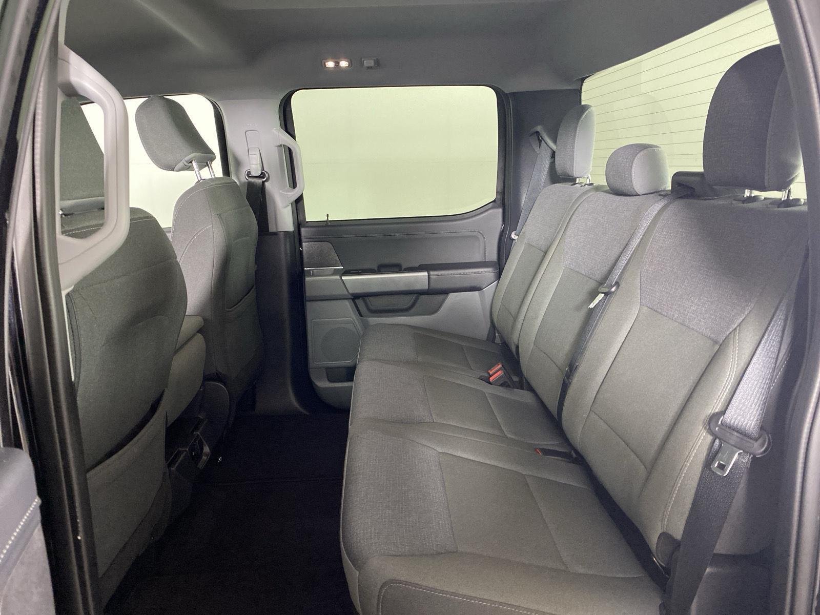 Used 2025 Agate Black Ford XLT image 25
