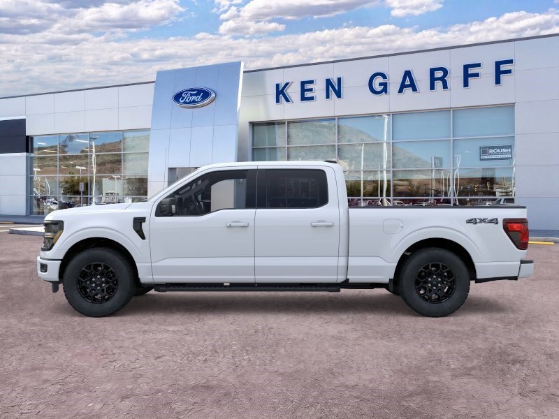 New 2026 Oxford White Ford XLT image 3