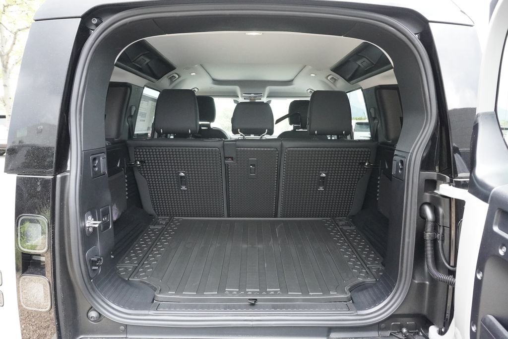 New 2026 Borasco Grey Land Rover S image 31