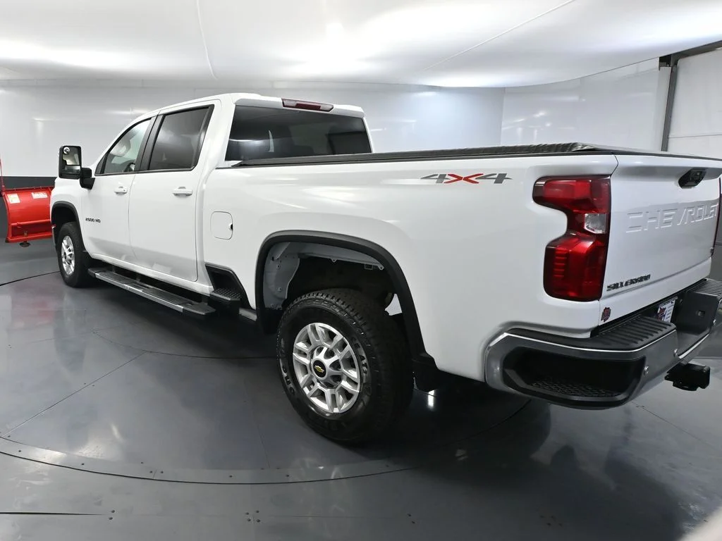 2022 Chevrolet Silverado 2500HD LT - Photo 6