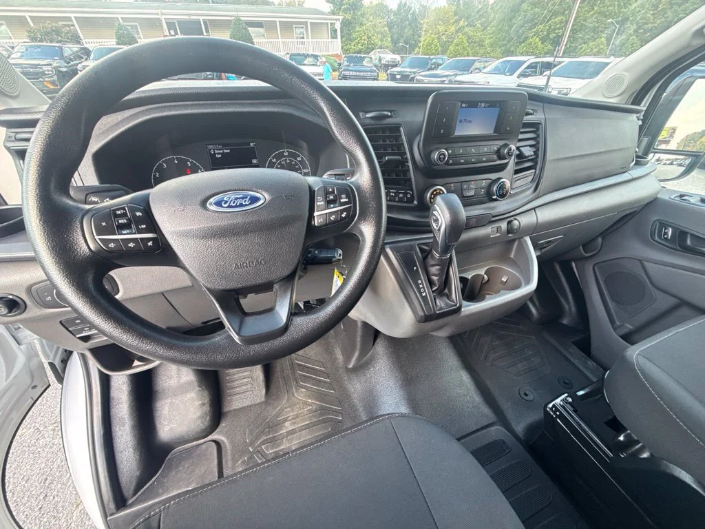 Used 2023 White Ford XL image 11