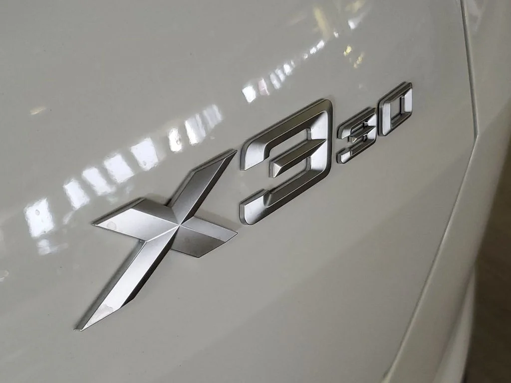 New 2026 White BMW 30 xDrive image 6