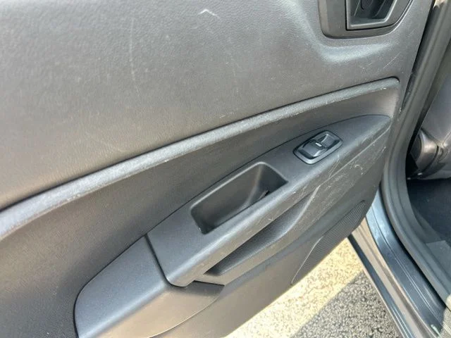 Used 2018 Gray Ford SE image 19