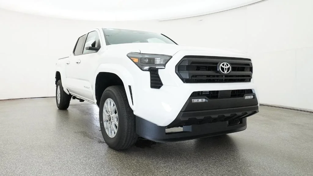 New 2026 Ice Cap Toyota SR5 image 7