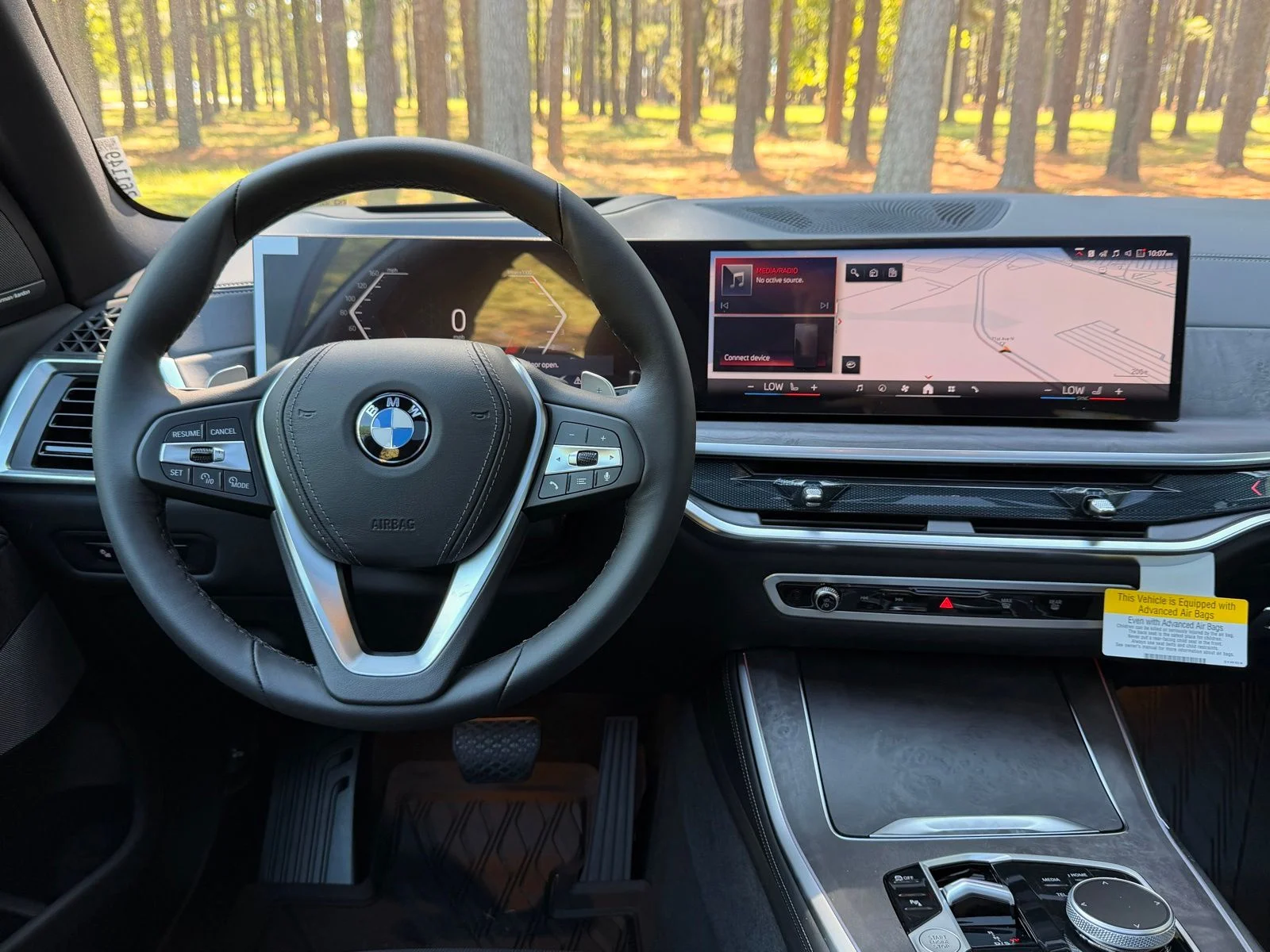 New 2026 Manhattan Green Metallic BMW xDrive40i image 3