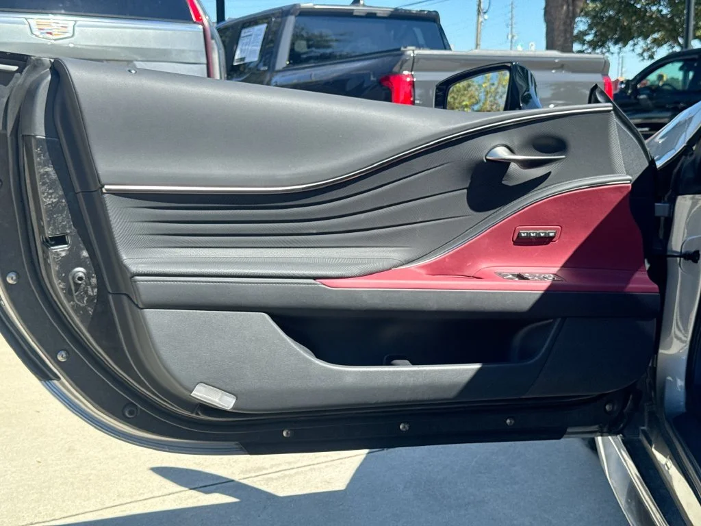 Used 2024 Silver Lexus 500 image 12