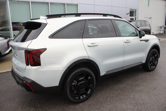 Used 2026 White Kia X-Line EX image 34