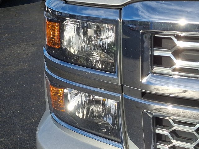 Used 2014 SILVER ICE METALLIC Chevrolet LT image 10