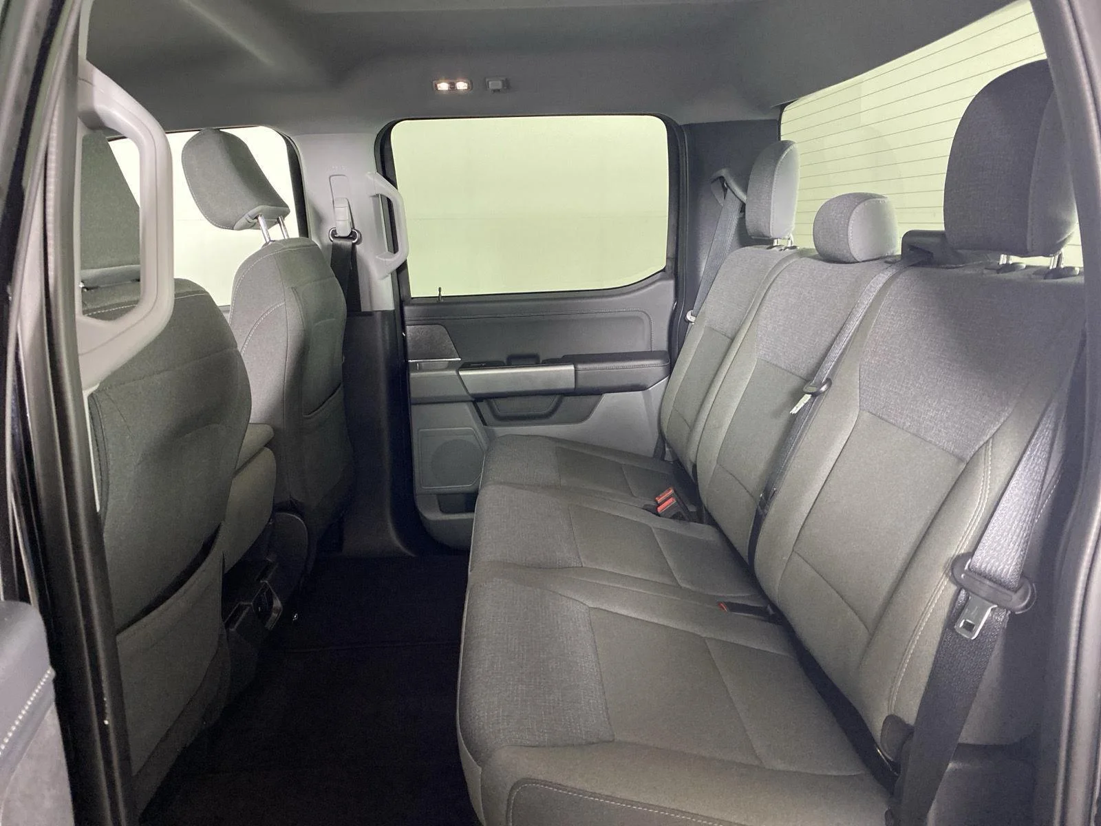 Used 2025 Agate Black Ford XLT image 25