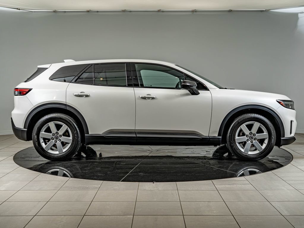 Used 2024 Snowfall Pearl Honda EX image 4