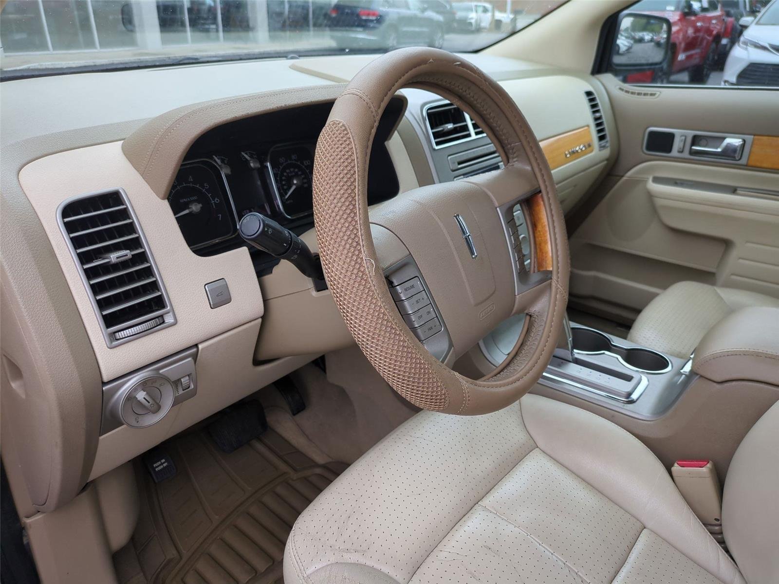 Used 2007  Lincoln  image 18