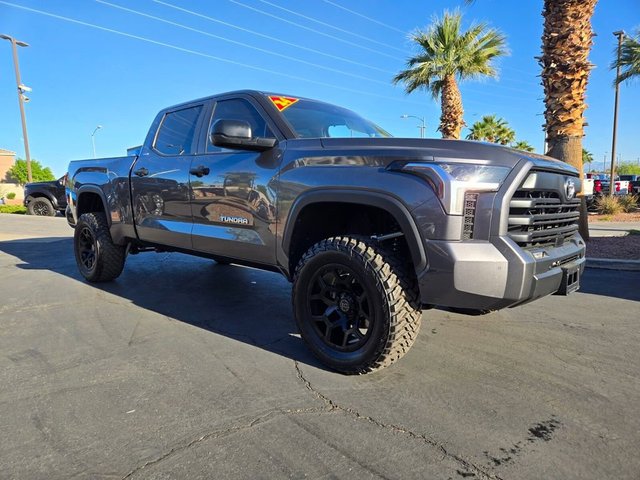 2024 Toyota Tundra 4WD SR5