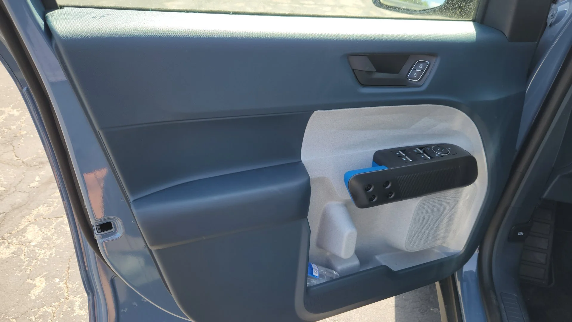 New 2026 Azure Gray Metallic Tri-Coat Ford XLT image 12