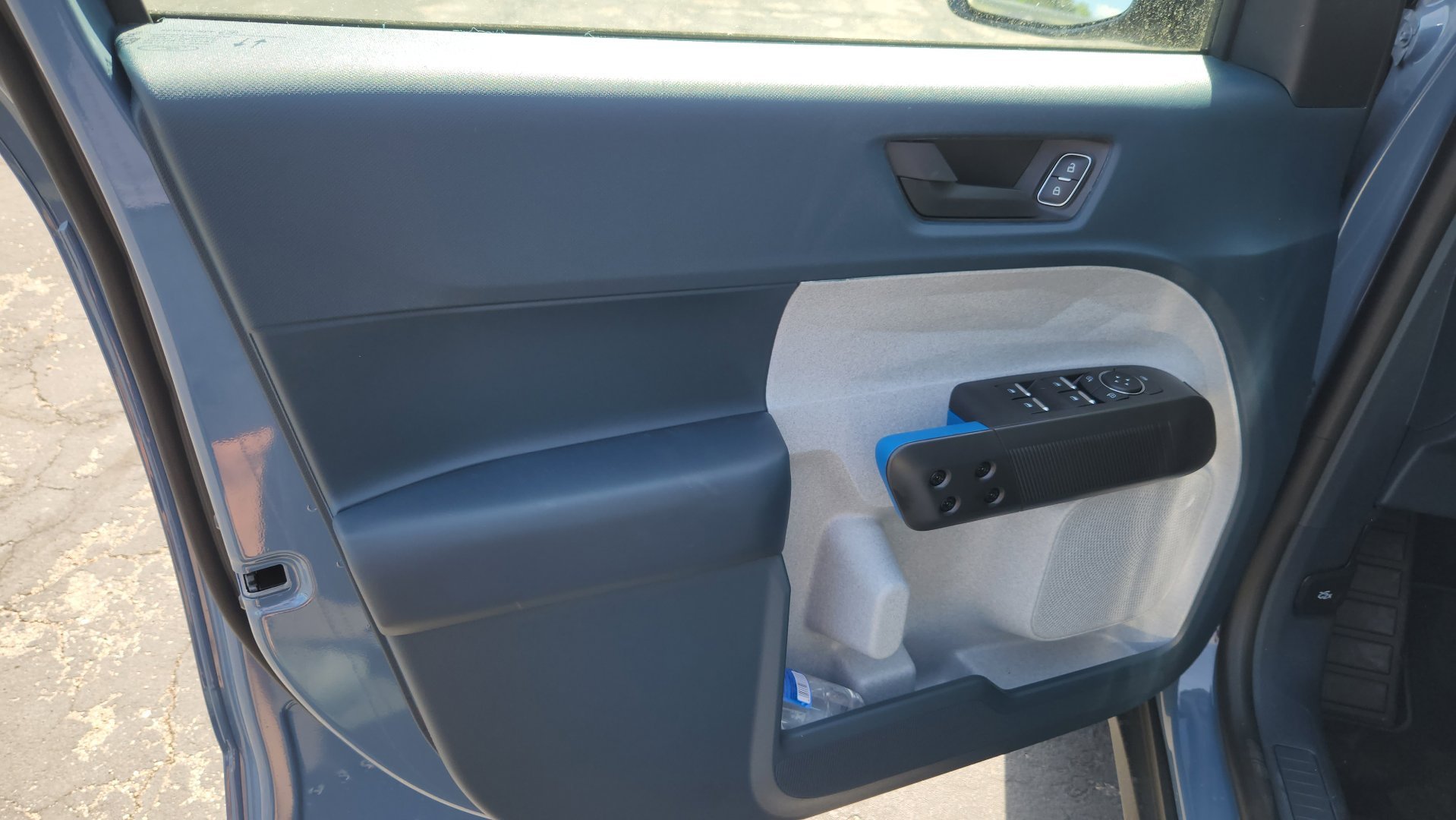 New 2026 Azure Gray Metallic Tri-Coat Ford XLT image 12