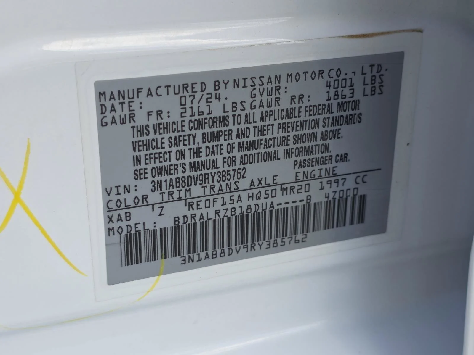 Used 2024 Aspen White Tricoat/Super Black Nissan SR image 20