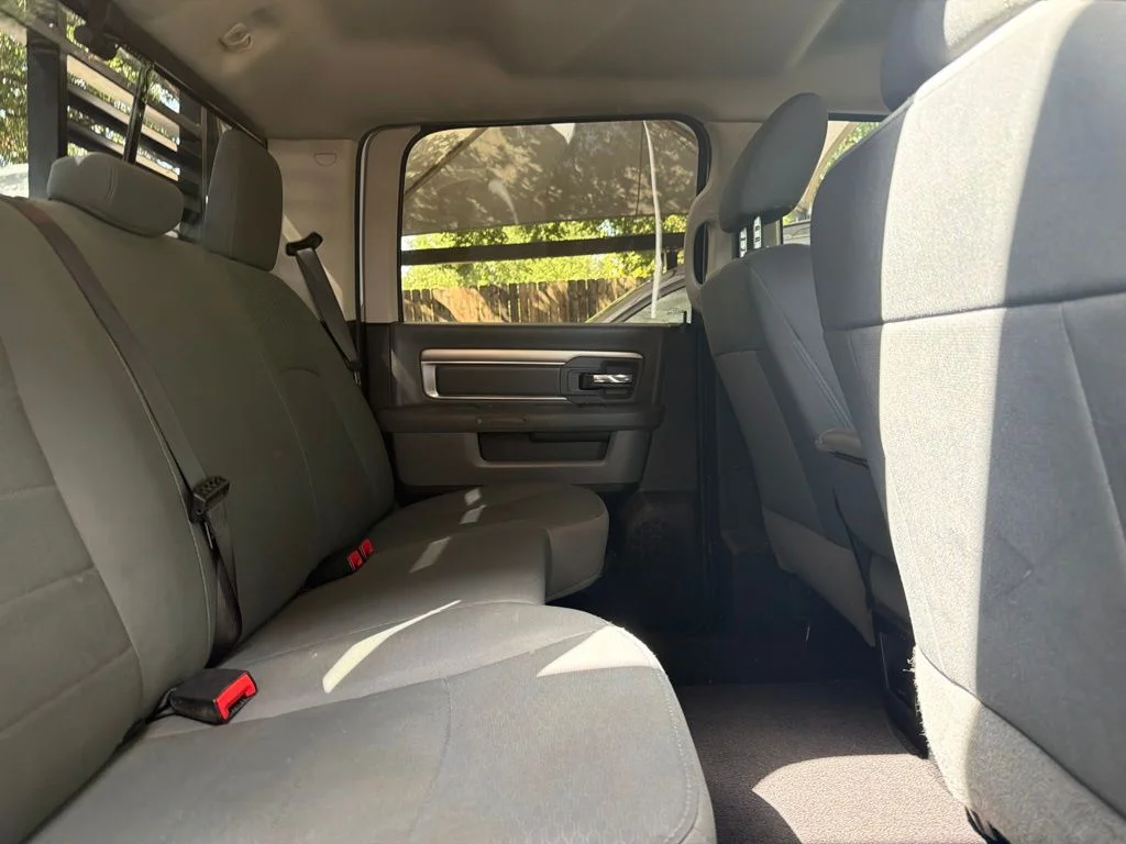 Used 2016 White Ram SLT image 24