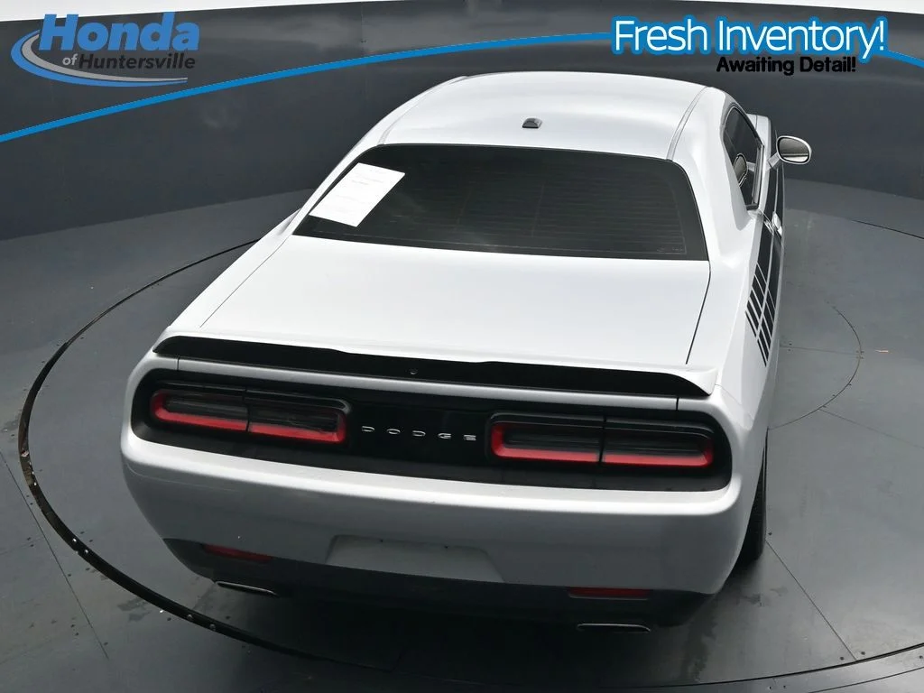 Used 2021 Triple Nickel Clearcoat Dodge SXT image 22