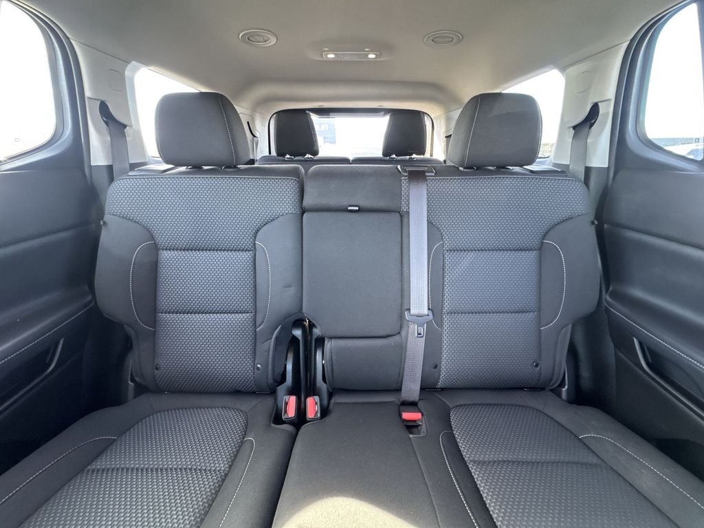 Used 2023 Black GMC SLE image 22