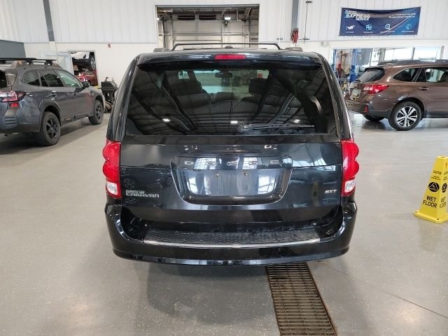 Used 2020 Brilliant Black Crystal Pearlcoat Dodge SXT image 6
