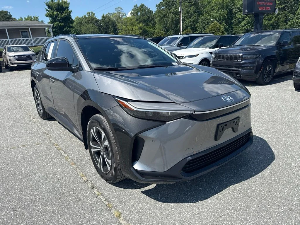 Used 2024 Gray Toyota XLE image 2