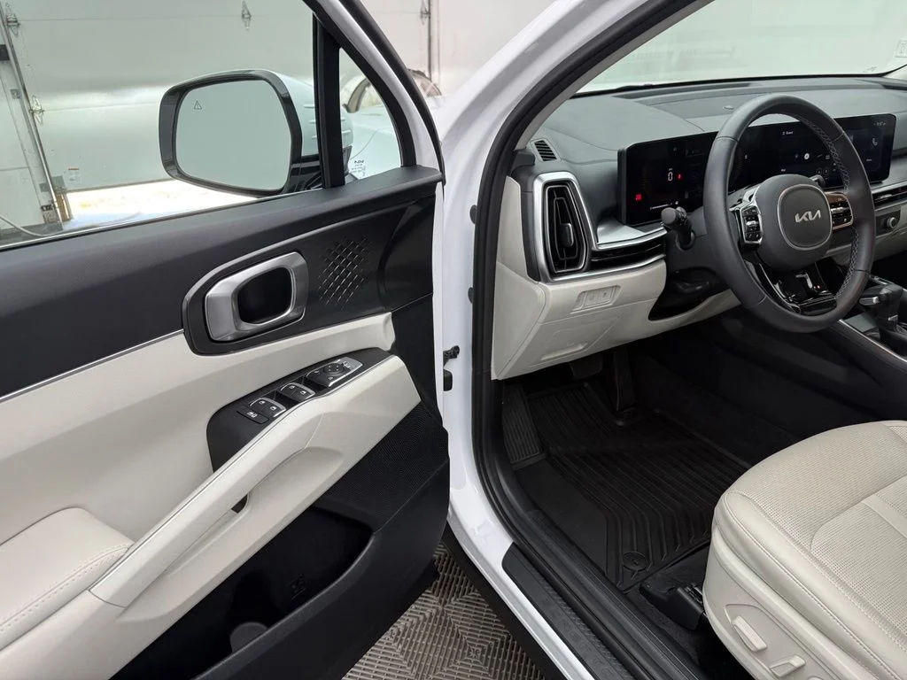 Used 2025 White Kia EX image 18