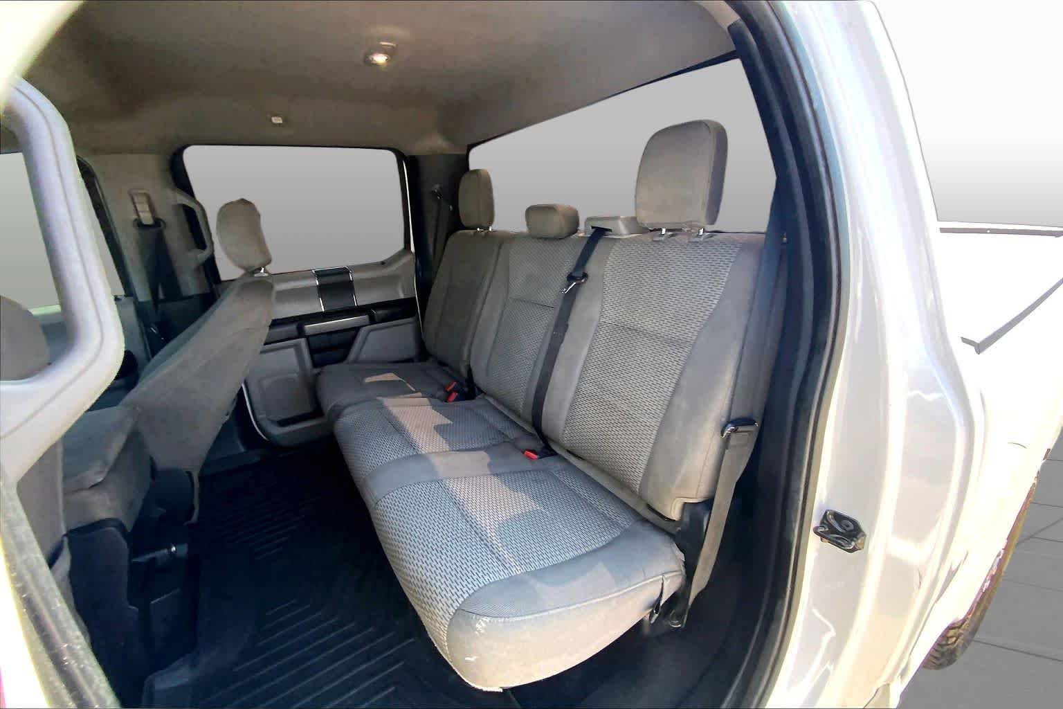 Used 2021 Oxford White Ford XLT image 21