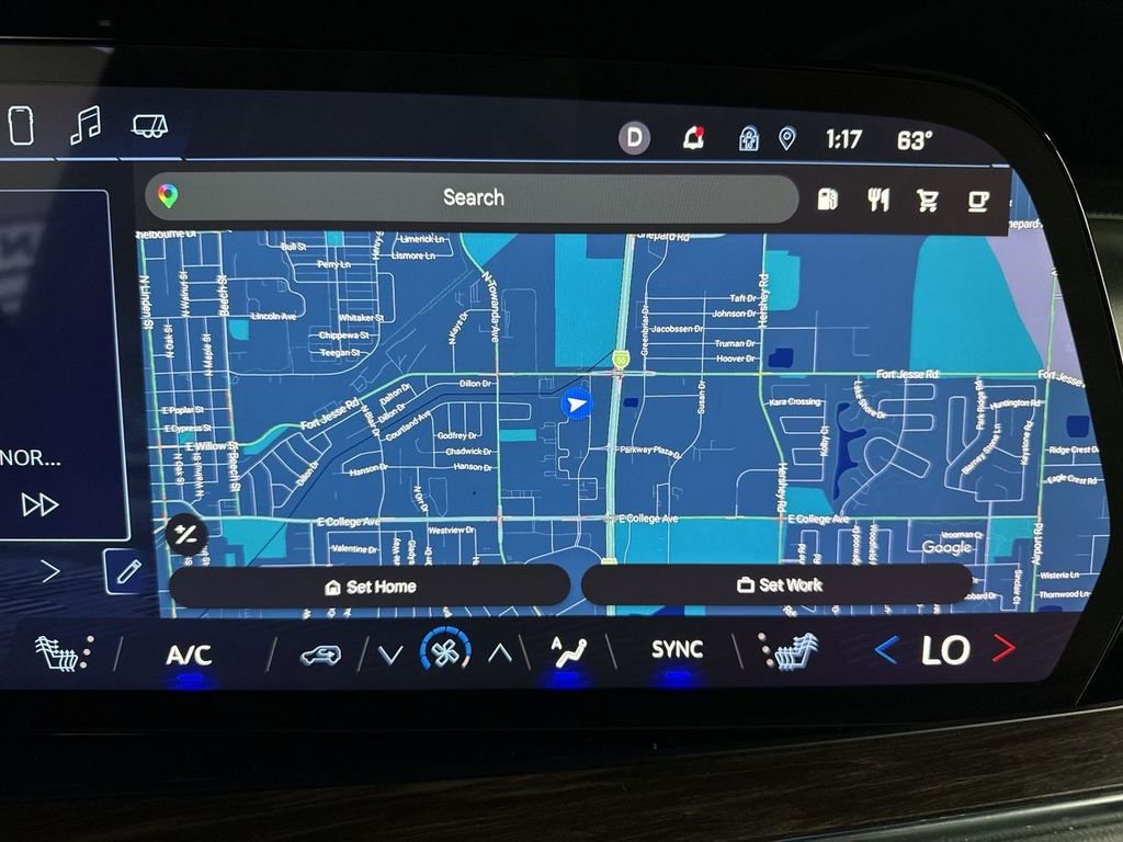 Used 2025 Black Chevrolet Z71 image 31