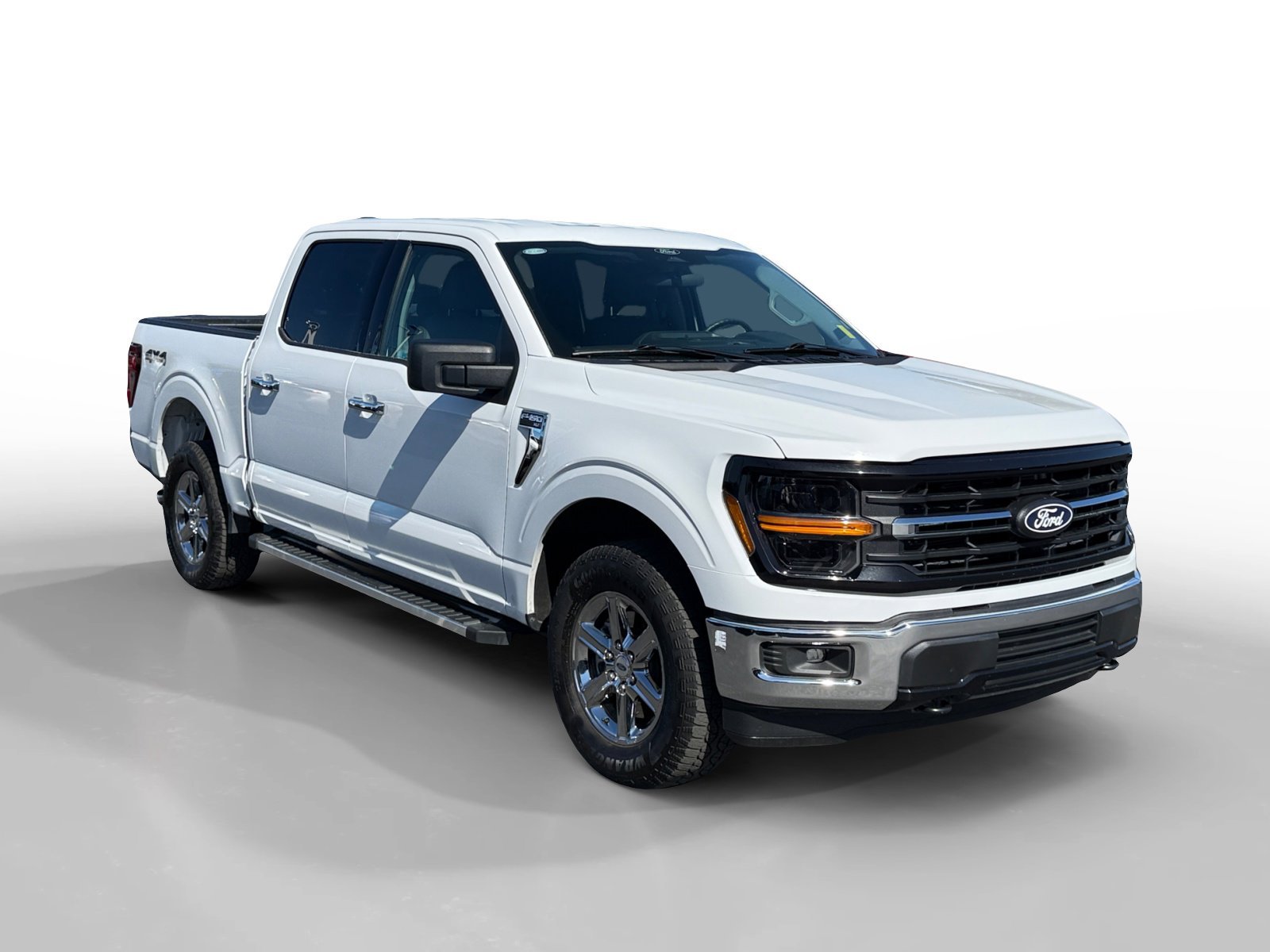 Certified Used 2025 Oxford White Ford XLT image 7