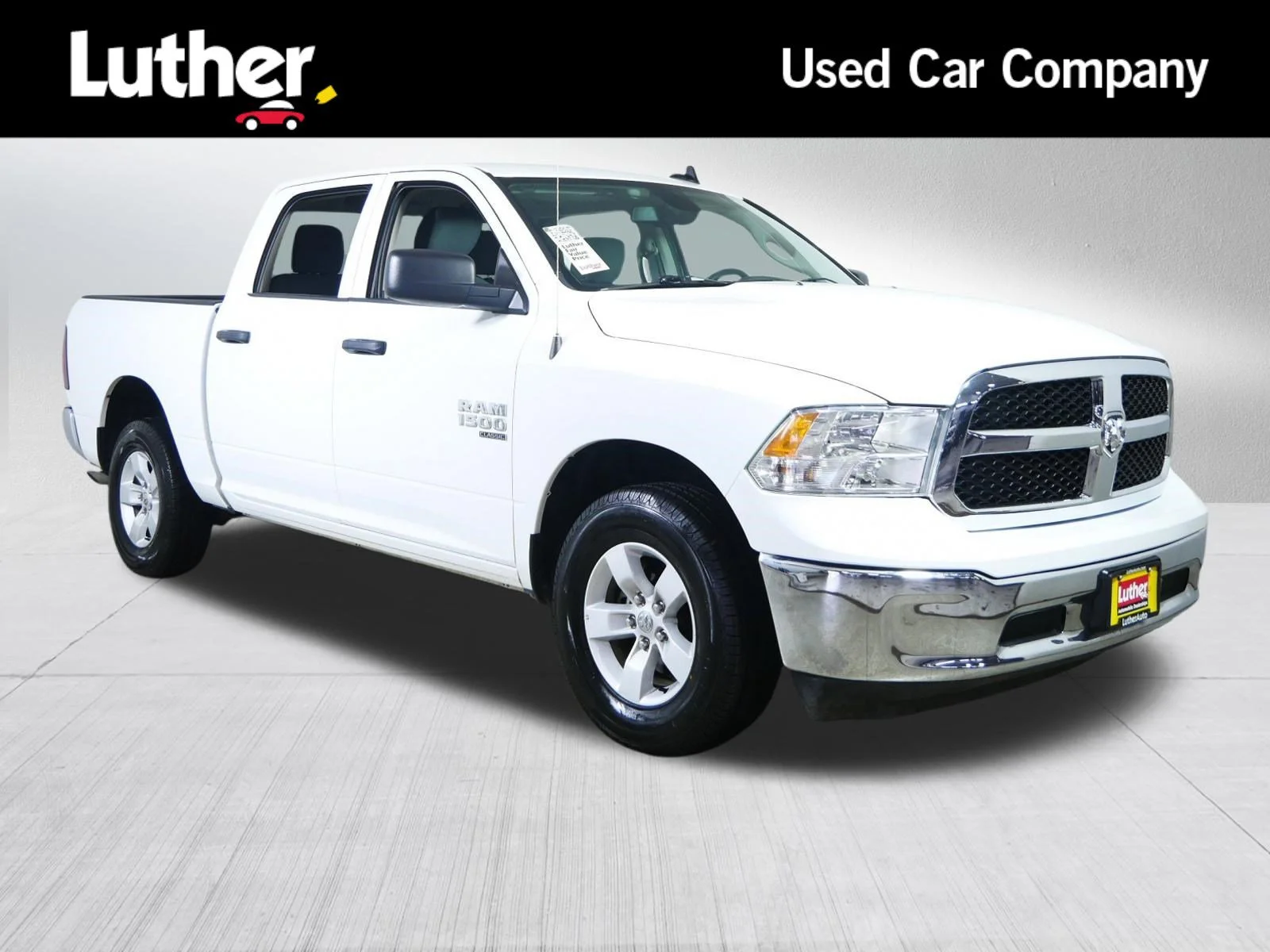 2023 RAM 1500 Classic SLT 4x4 Crew Cab 5'7's photo