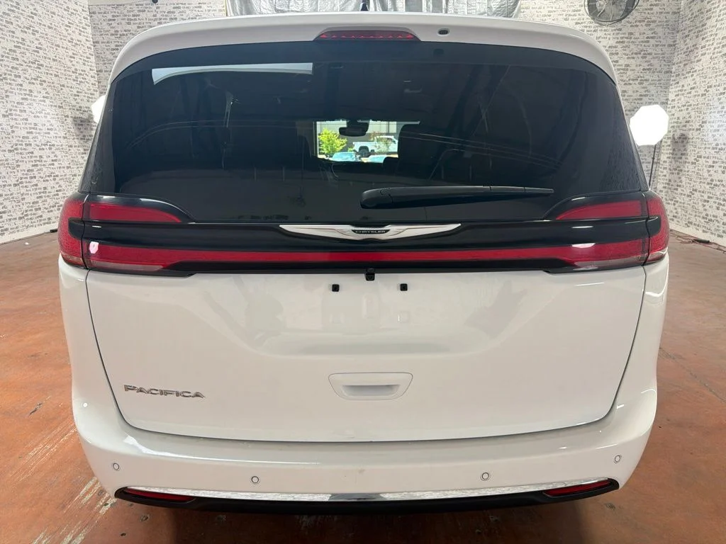 Used 2026 Bright White Clearcoat Chrysler Select image 6