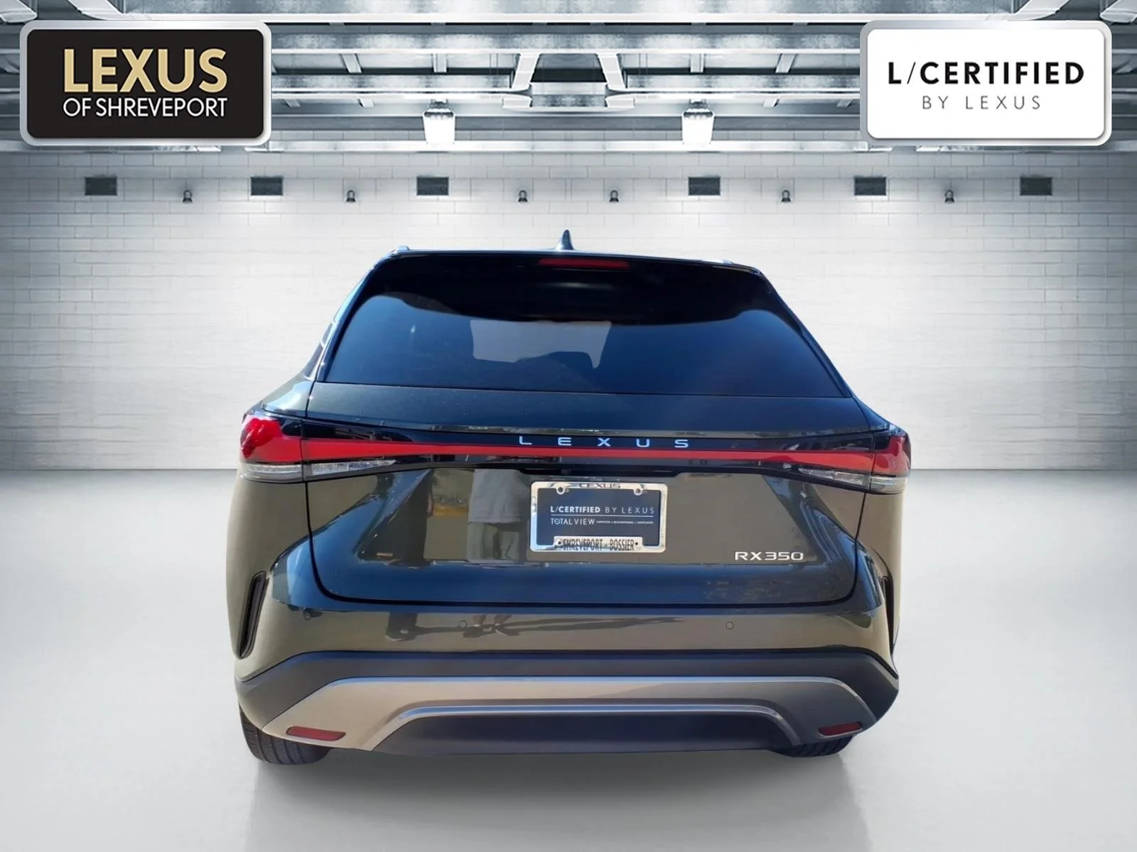 Used 2025 Nori Green Pearl Lexus Premium image 3