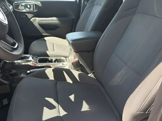Used 2023 Black Jeep High Tide image 19