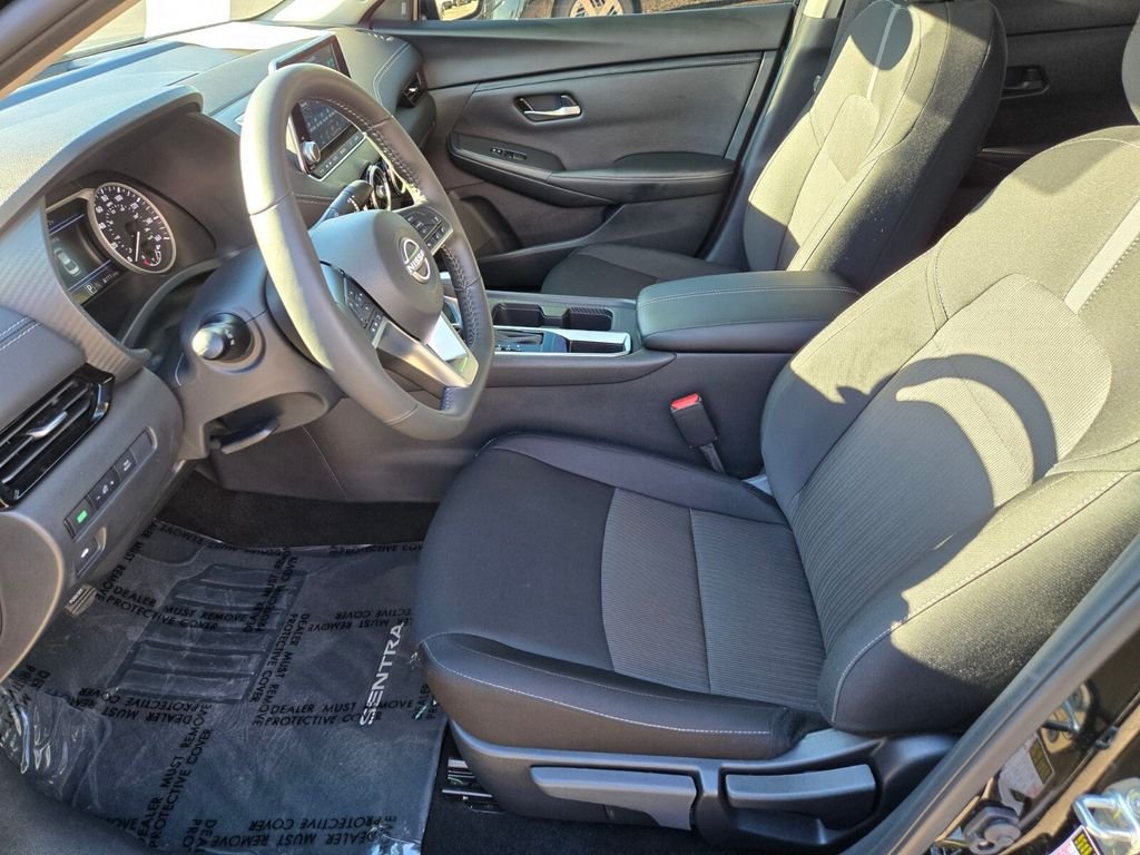 2025 Nissan Sentra SV - Photo 11