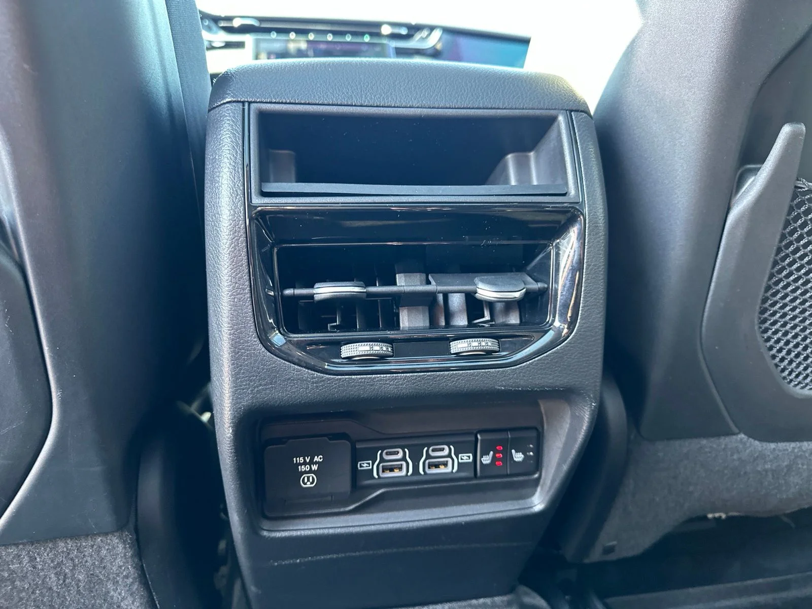 Used 2022 White Jeep 4xe image 22