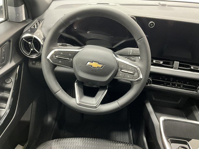 New 2027 Summit White Chevrolet LT image 21