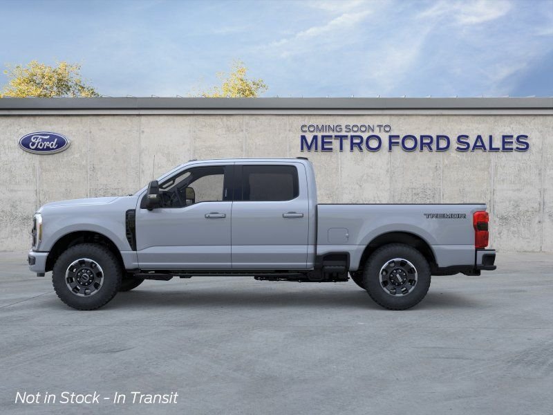 New 2026 Glacier Gray Metallic Tri-Coat Ford Lariat image 4
