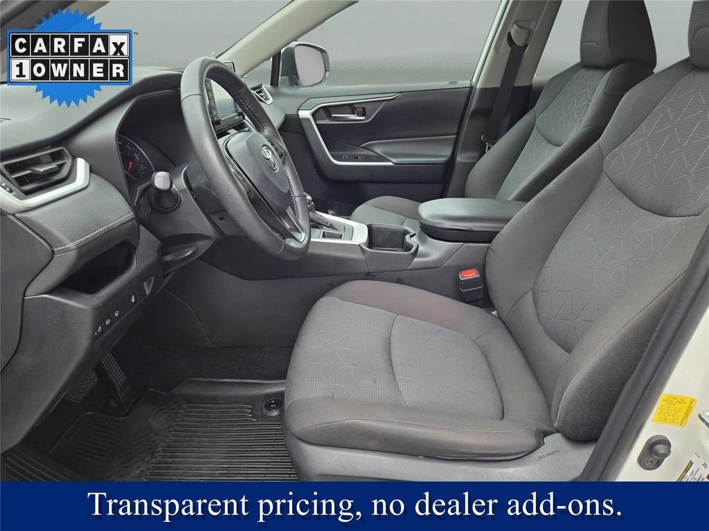 Used 2022 White Toyota XLE image 20