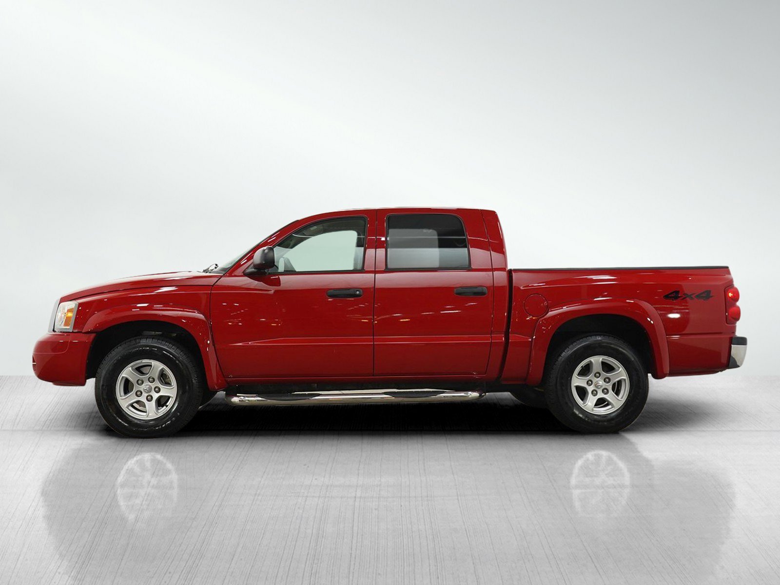 Used 2006 Dodge Dakota SLT with VIN 1D7HW48N46S517149 for sale in Burnsville, Minnesota