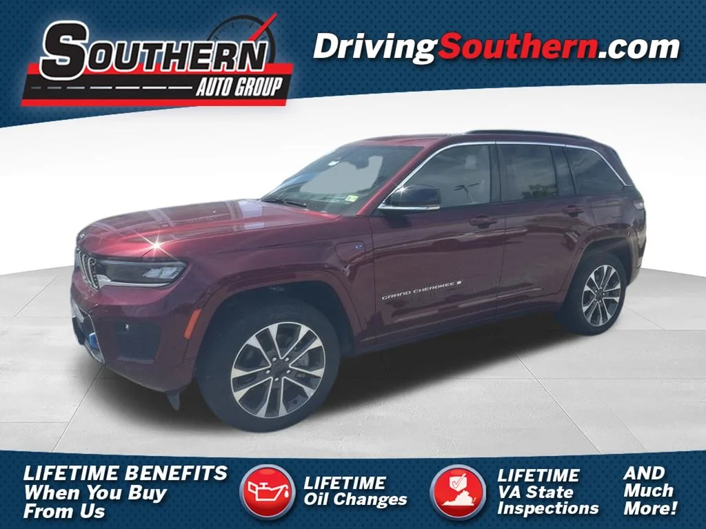 New 2024 Velvet Red Pearl-Coat Exterior Paint Jeep Overland 4xe image 1