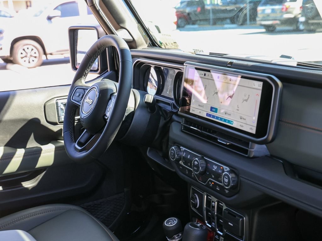 New 2026 Black Clear-Coat Exterior Paint Jeep Mojave image 18