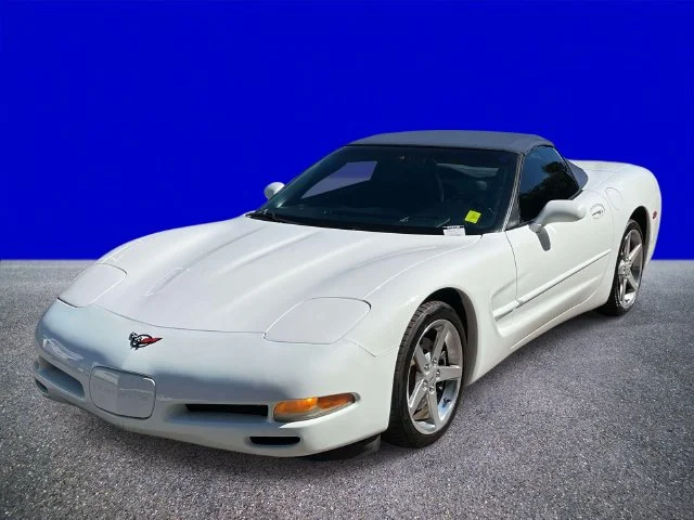 Used 2004 Arctic White Chevrolet Base image 7