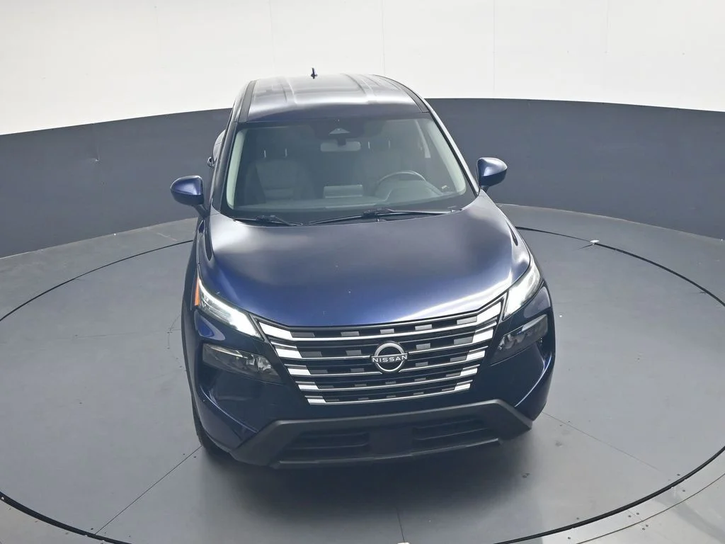 Used 2025 Blue Nissan SV image 39