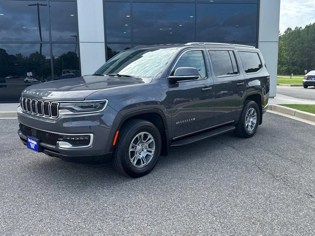 2022 Jeep Wagoneer