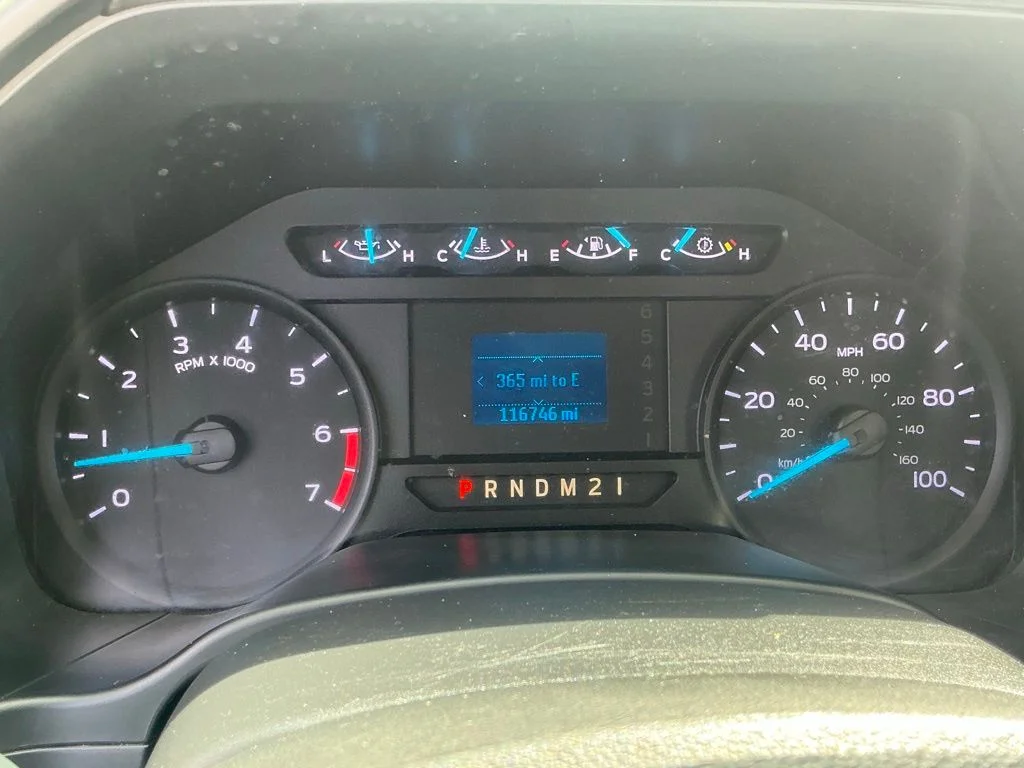 Used 2018 White Ford XL image 24