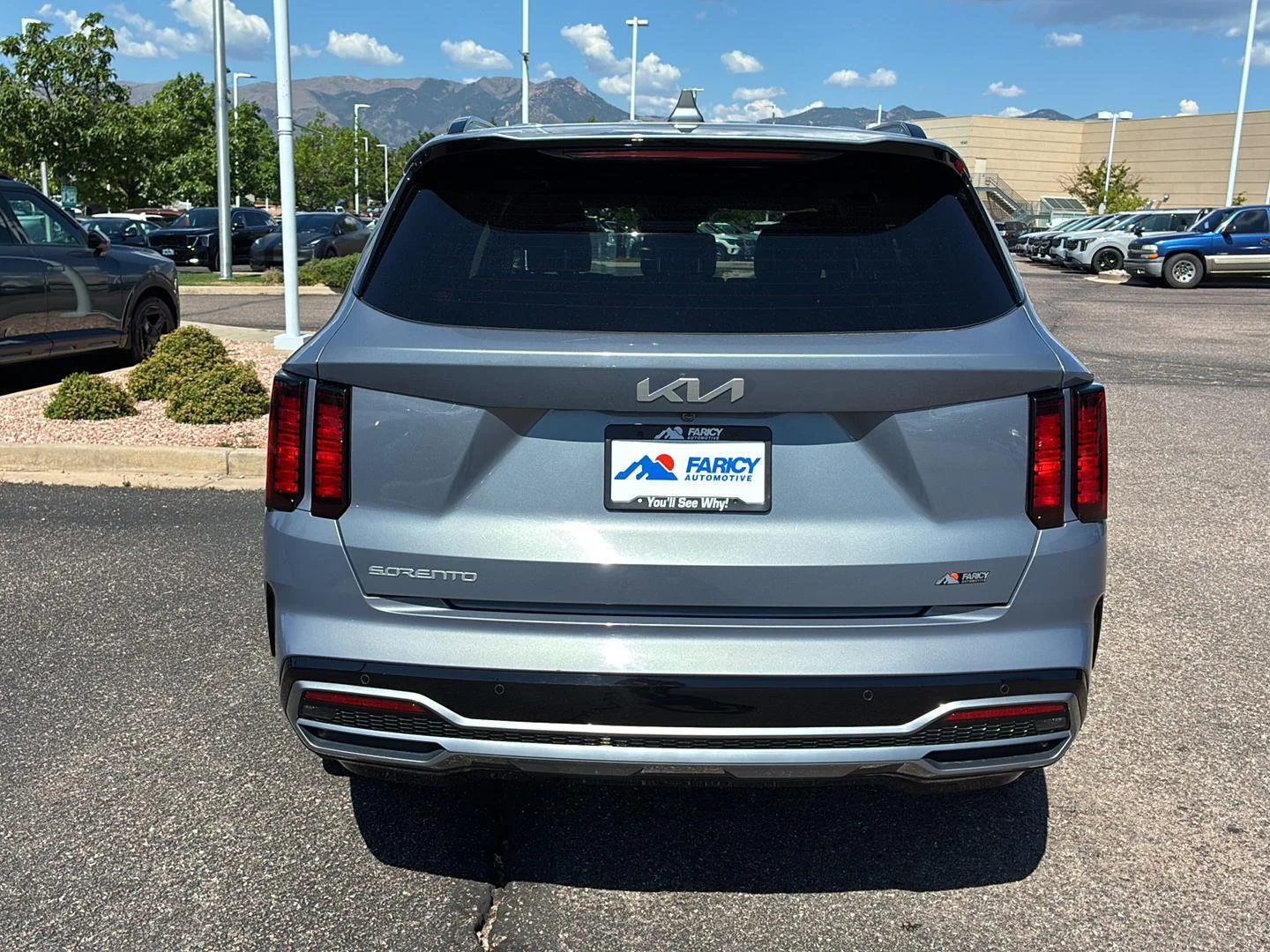 Used 2023 Everlasting Silver Kia S image 5