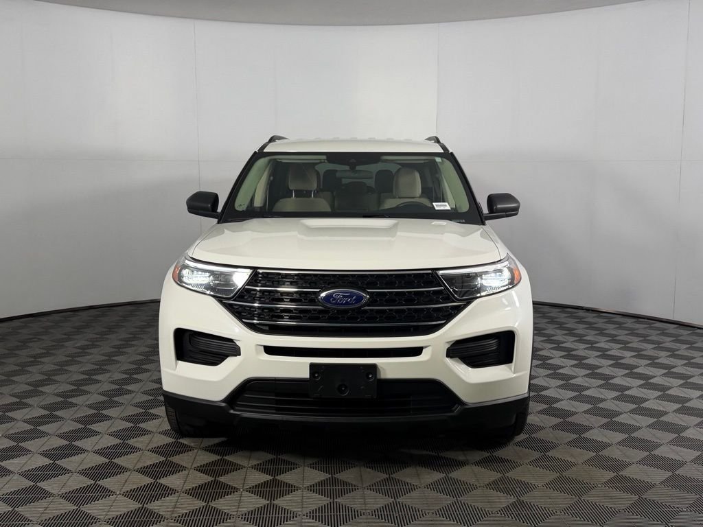 Used 2023 White Ford XLT image 9