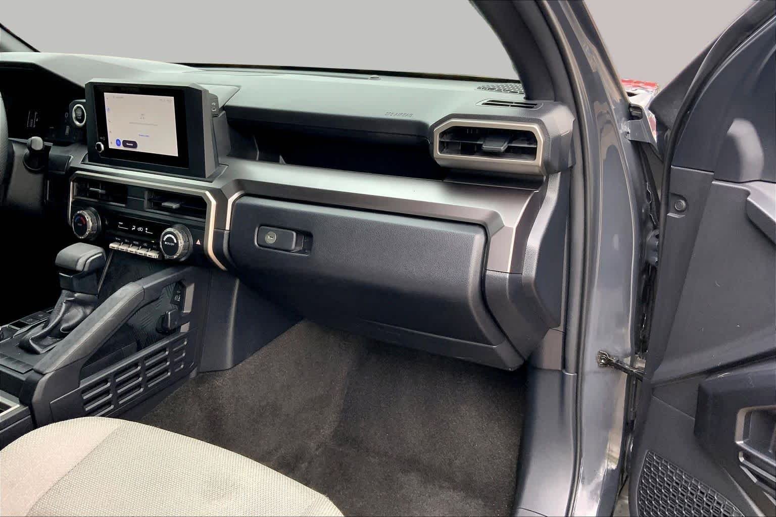 Used 2025 Underground Toyota SR5 image 17