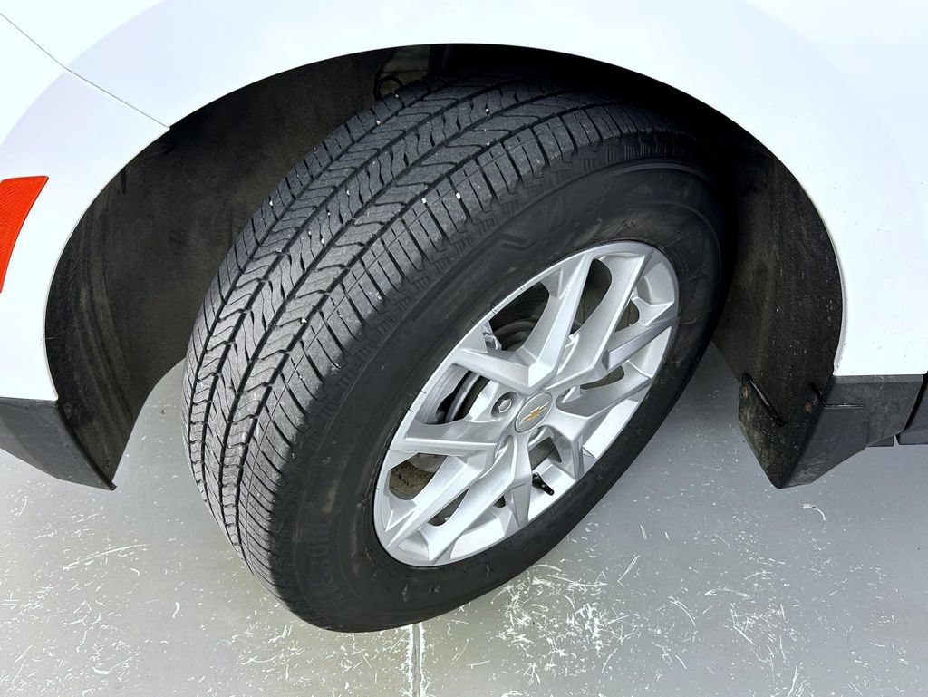 2024 Chevrolet Equinox LT - Photo 24