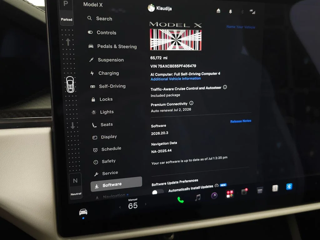 Used 2023  Tesla Plaid image 29